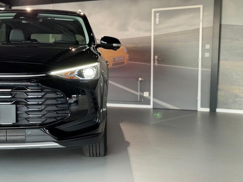 Gebraucht MG ZS Luxury 197 PS (144 kW) 2024 Schwarz Limousine