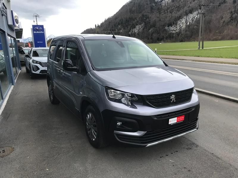 Gebraucht Peugeot Rifter Active 100 PS (73 kW) 2023 Van / Kleinbus