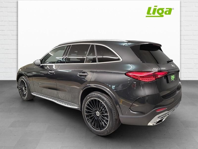 Gebraucht Mercedes GLC220 AMG line 220 PS (161 kW) 2024