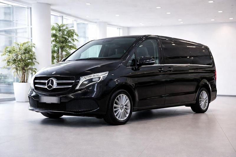 Gebraucht 2022 Mercedes V250 Avantgarde Van / Kleinbus | CHF 53’900 (Teuer) - Bild 1/4