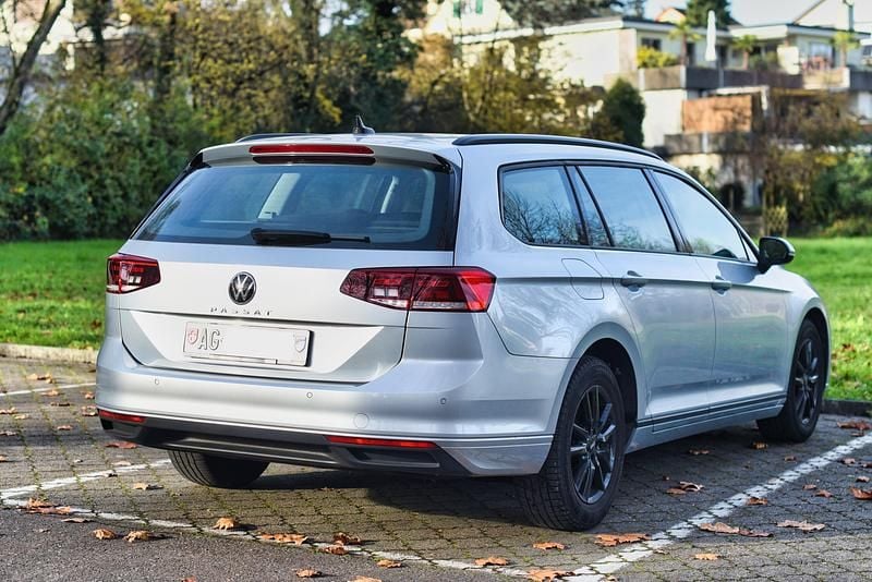 Gebraucht VW Passat Business 123 PS (90 kW) 2022 Kombi