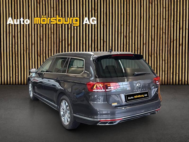 Gebraucht VW Passat Elegance 200 PS (147 kW) 2023 Kombi