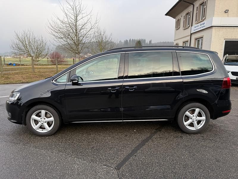 Gebraucht VW Sharan Comfortline 150 PS (110 kW) 2018 Van / Kleinbus