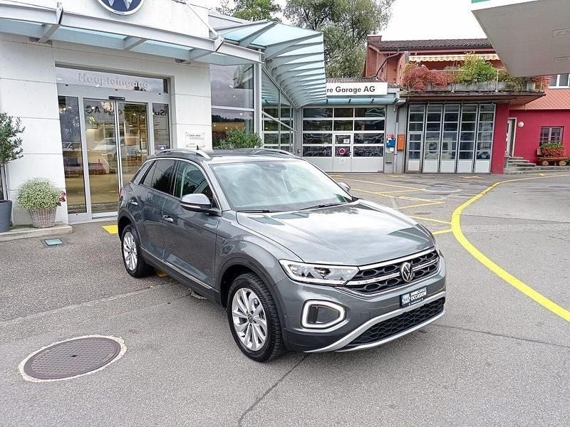 Gebraucht 2023 VW T-Roc Style SUV | CHF 34’800 (Etwas zu teuer) - Bild 1/4