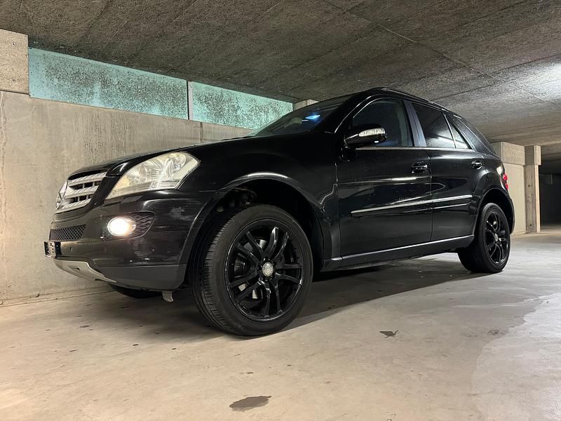 Gebraucht Mercedes ML320 224 PS (164 kW) 2006 SUV