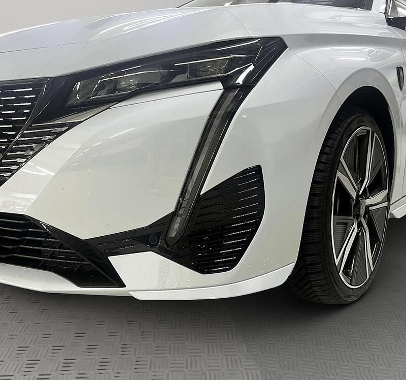 Gebraucht Peugeot 308 GT 224 PS (164 kW) 2023 Weiss Limousine