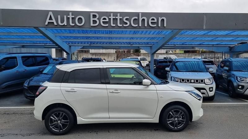 Gebraucht Suzuki Swift 82 PS (60 kW) 2025 Weiss Limousine