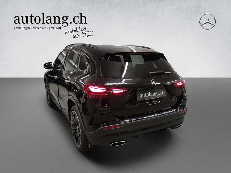 Gebraucht Mercedes GLA250 AMG line 218 PS (160 kW) 2024 SUV