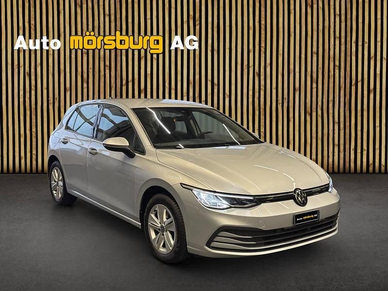 Gebraucht VW Golf VIII Life 150 PS (110 kW) 2022