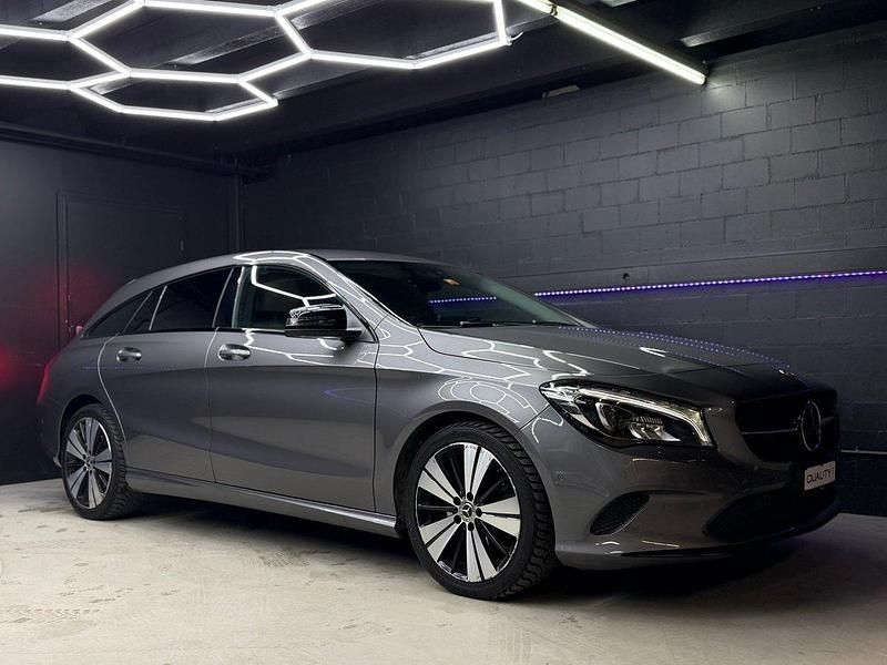 Gebraucht Mercedes CLA250 Shooting Brake Urban 211 PS (155 kW) 2018 Kombi