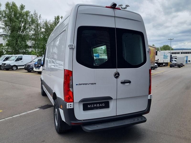 Gebraucht Mercedes E-Sprinter 84 kW (115 PS) 2022 Van