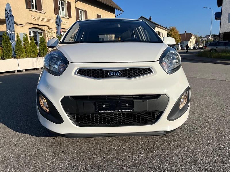 Gebraucht Kia Picanto 69 PS (50 kW) 2012 Weiss Kleinwagen