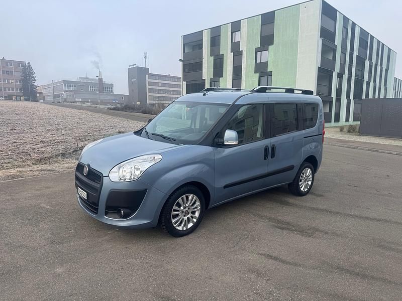 Gebraucht 2012 Fiat Doblò Active Van / Kleinbus | CHF 3’990 (Guter Preis) - Bild 1/4