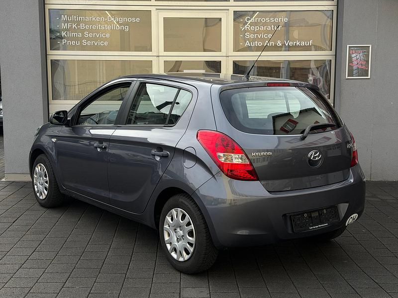 Gebraucht Hyundai i20 Comfort 78 PS (57 kW) 2011 Kleinwagen