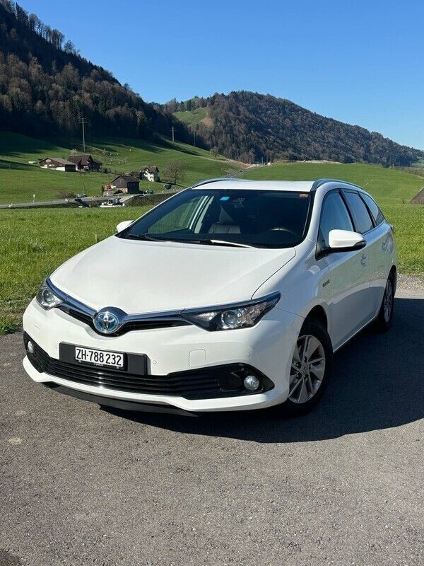 Gebraucht Toyota Auris Hybrid Comfort 136 PS (100 kW) 2018