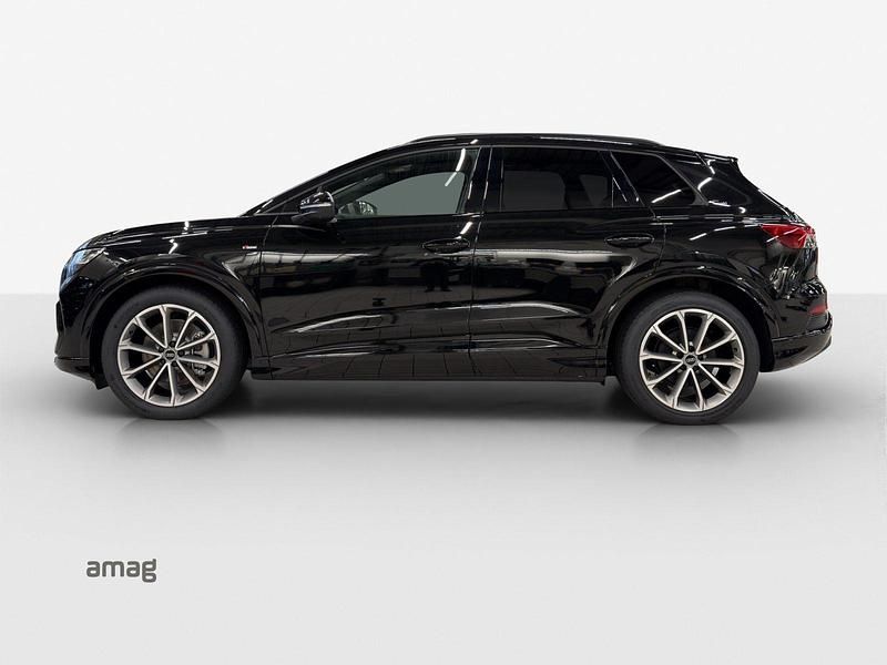 Neu Audi Q4 e-tron Ambiente 210 kW (286 PS) 2025 Mythosschwarz metallic SUV