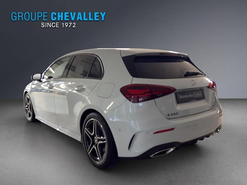 Gebraucht Mercedes A250 AMG line 224 PS (164 kW) 2023 Weiss Limousine