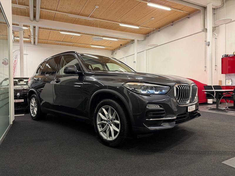 Gebraucht BMW X5 Shadowline 265 PS (194 kW) 2019 Grau SUV