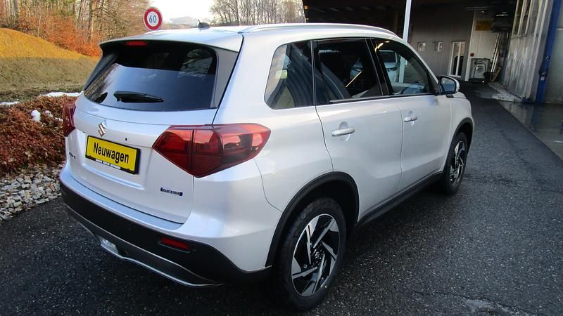 Neu Suzuki Vitara 110 PS (80 kW) 2025 SUV