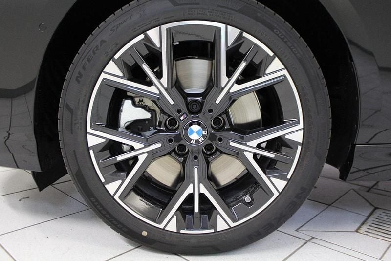 Gebraucht BMW 123 Performance 218 PS (160 kW) 2025 Schwarz Kleinwagen