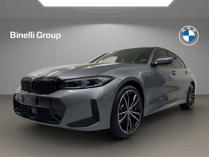 Grau Gebraucht 2024 BMW 330e M Sport Limousine | CHF 77’900 (Etwas zu teuer) - Bild 1/4