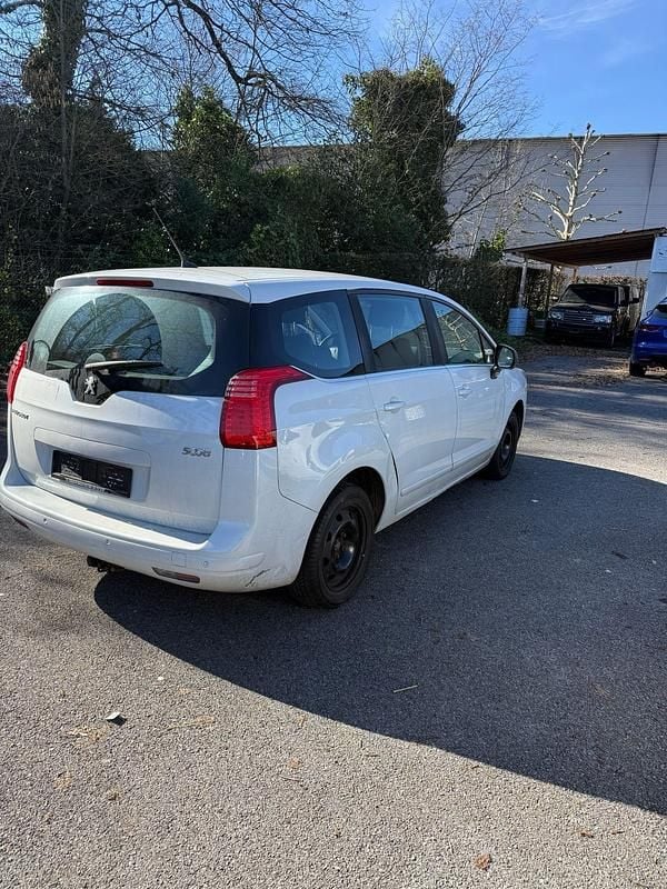 Gebraucht Peugeot 5008 Sport 156 PS (114 kW) 2011 Van / Kleinbus