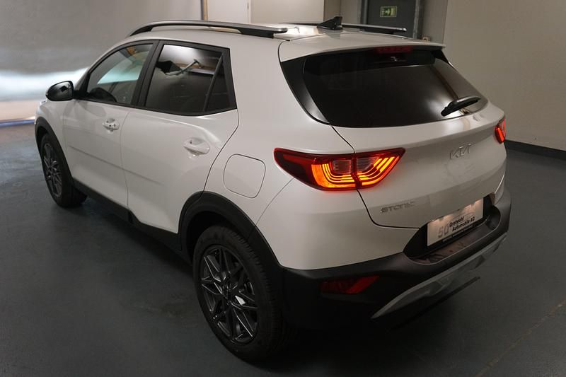 Neu Kia Stonic 101 PS (74 kW) 2025 SUV