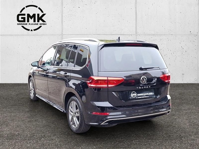 Gebraucht VW Touran Highline 150 PS (110 kW) 2023 Van / Kleinbus