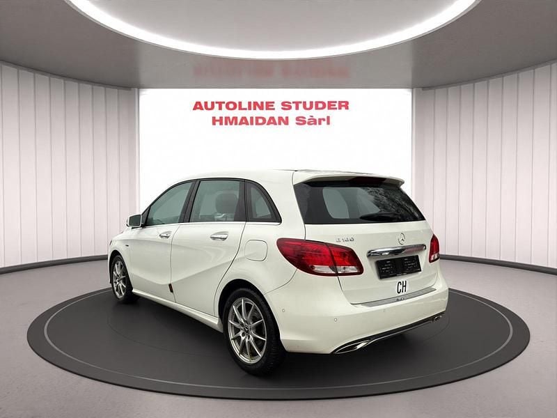 Gebraucht Mercedes B180 Style 122 PS (89 kW) 2018 Van / Kleinbus