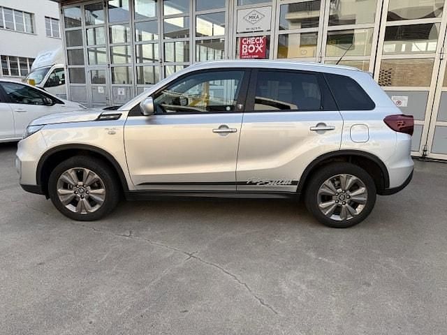 Gebraucht Suzuki Vitara 129 PS (94 kW) 2023 SUV