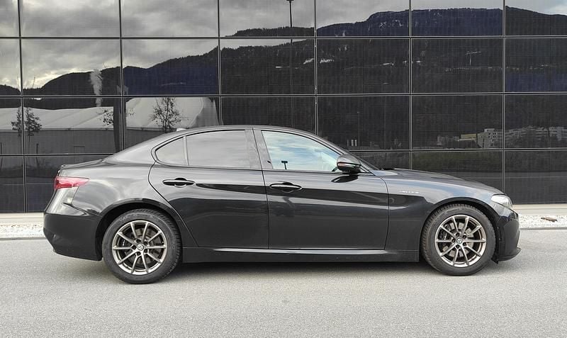 Gebraucht 2016 Alfa Romeo Giulia Veloce Limousine | CHF 21’000 (Etwas zu teuer) - Bild 1/4