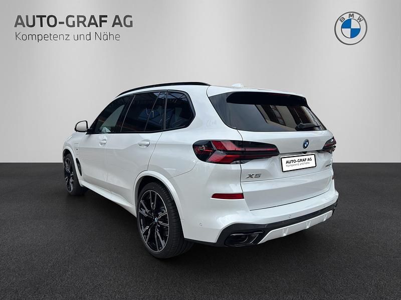 Neu BMW X5 M Sport 489 PS (359 kW) 2026 Weiss SUV