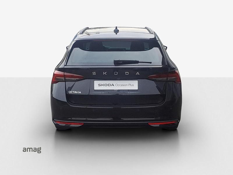 Gebraucht Skoda Octavia Selection 150 PS (110 kW) 2025 Magic schwarz, perleffekt Kombi