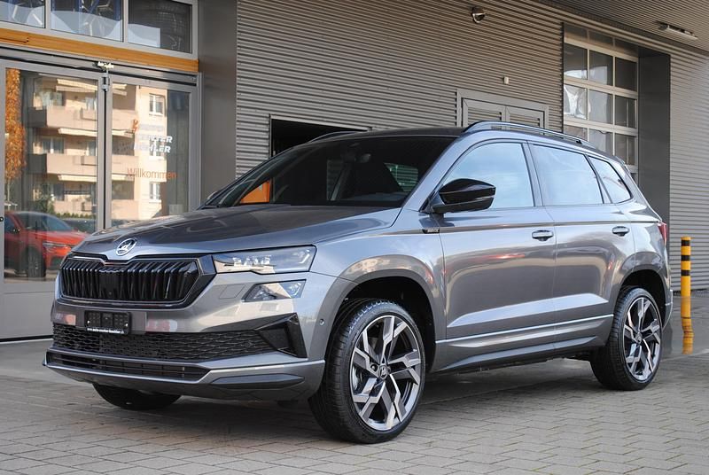 Neu 2025 Skoda Karoq SportLine SUV | CHF 42’800 (Superpreis) - Bild 1/4