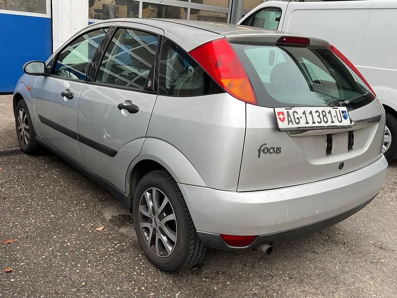 Gebraucht Ford Focus Ghia 100 PS (73 kW) 2001