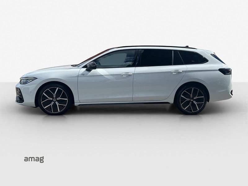 Neu VW Passat R-line 266 PS (195 kW) 2025 Kombi