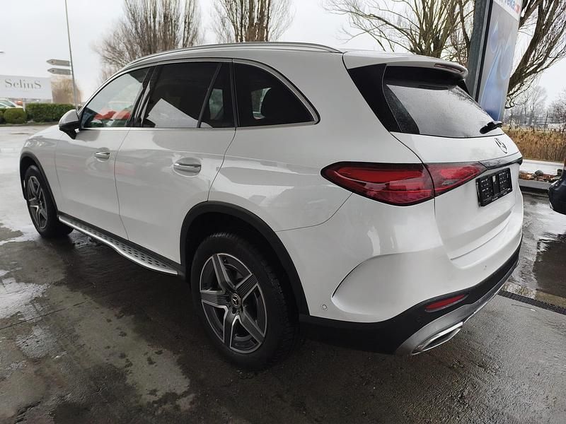 Gebraucht Mercedes GLC200 AMG line 204 PS (150 kW) 2024 SUV