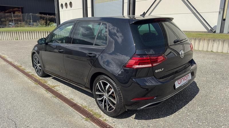 Gebraucht VW Golf VII Comfortline 125 PS (91 kW) 2017 Schwarz Limousine