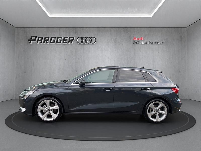 Gebraucht Audi A3 Advanced 150 PS (110 kW) 2024 Grau Limousine