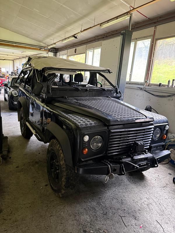 Gebraucht 2004 Land Rover Defender Kombi | CHF 5’999 - Bild 1/4