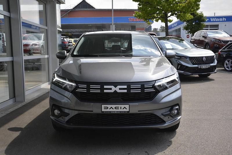 Neu Dacia Sandero Expression 91 PS (66 kW) 2025 Grau Limousine