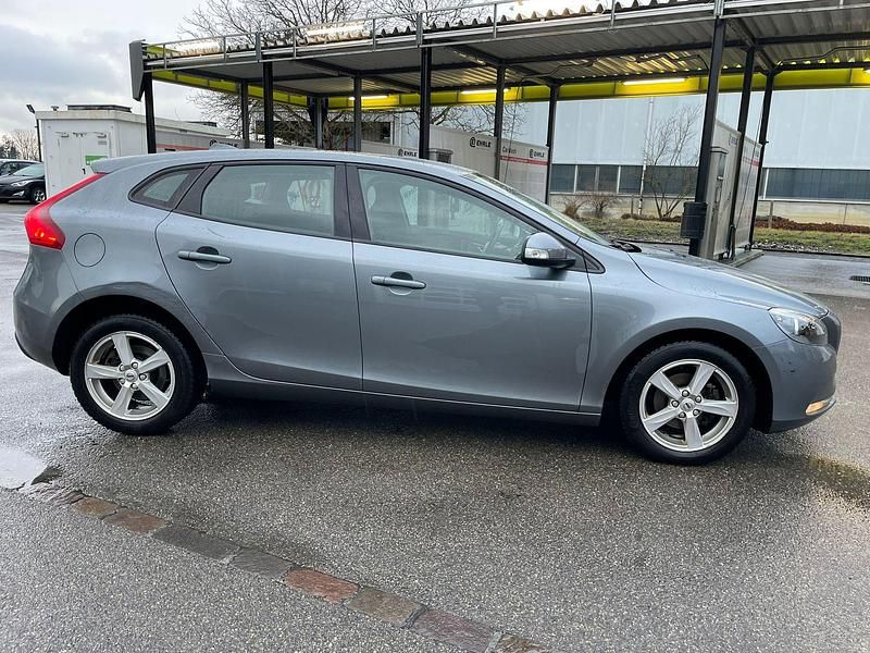 Gebraucht Volvo V40 Kinetic 120 PS (88 kW) 2016