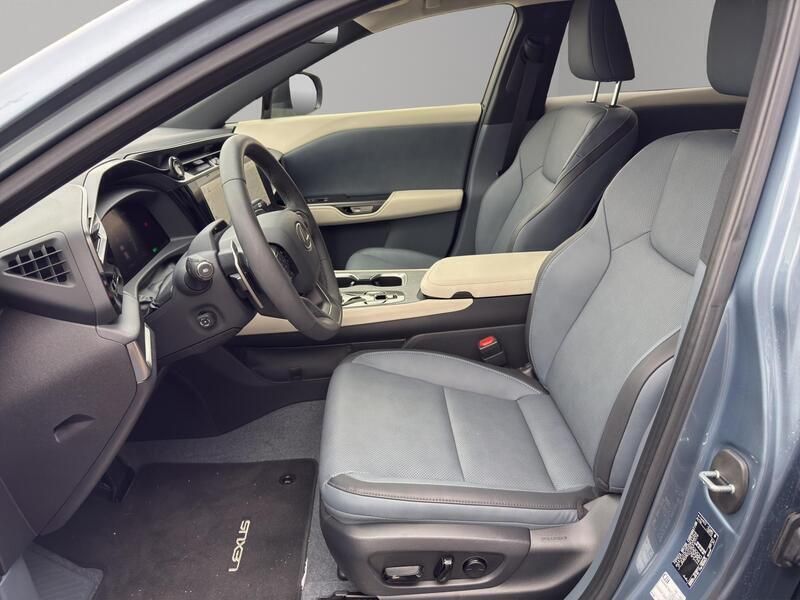 Gebraucht Lexus RZ 450e 230 kW (313 PS) 2023 Blau SUV
