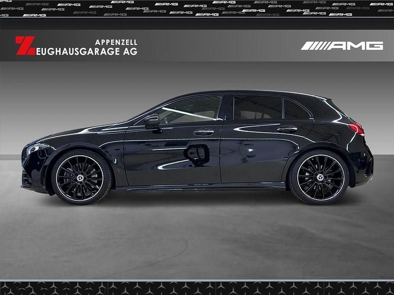 Gebraucht Mercedes A250 224 PS (164 kW) 2021 Schwarz Limousine
