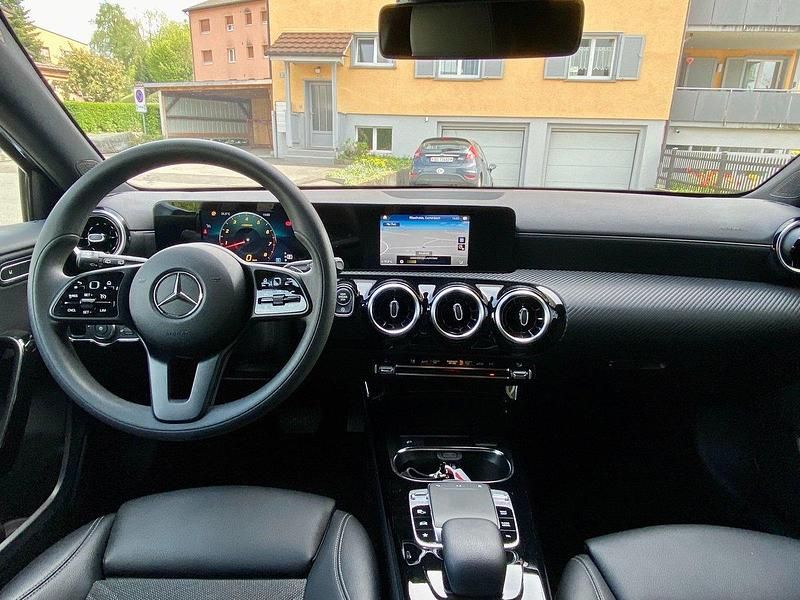 Gebraucht Mercedes A250 Style 224 PS (164 kW) 2018 Grau Limousine
