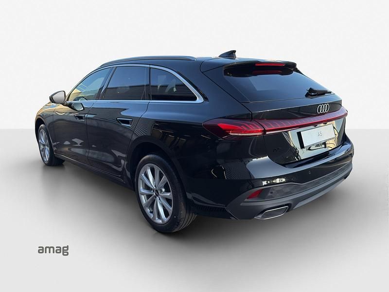 Gebraucht Audi A5 Ambiente 204 PS (150 kW) 2025 Mythosschwarz metallic Coupé