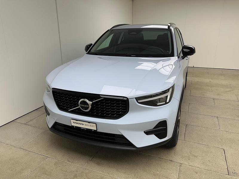 Gebraucht 2024 Volvo XC40 Plus SUV | CHF 36’500 - Bild 1/4