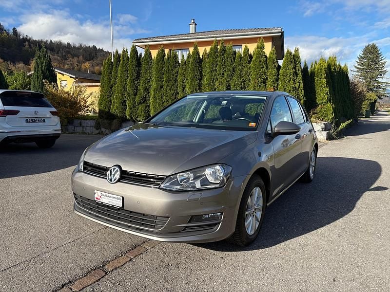 Gebraucht VW Golf VII Comfortline 125 PS (91 kW) 2017