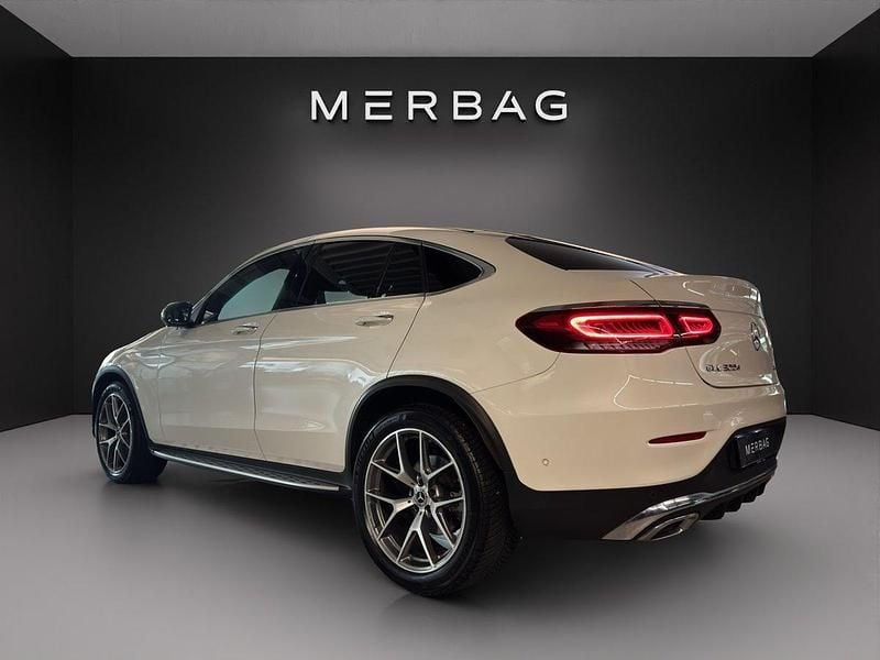 Gebraucht Mercedes GLC300 AMG line 245 PS (180 kW) 2021 Weiss Coupé