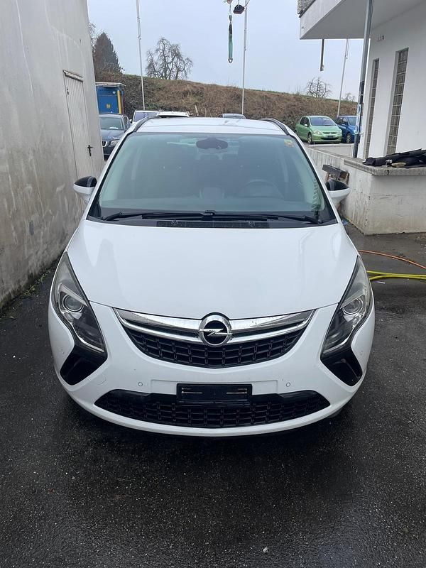 Gebraucht Opel Zafira Tourer Sport 140 PS (102 kW) 2013 Van / Kleinbus
